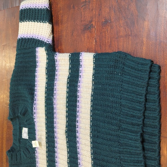 Offline by Aerie Bundle Up Sweater Medium New with tags Chunky Oversized - Picture 5 of 10